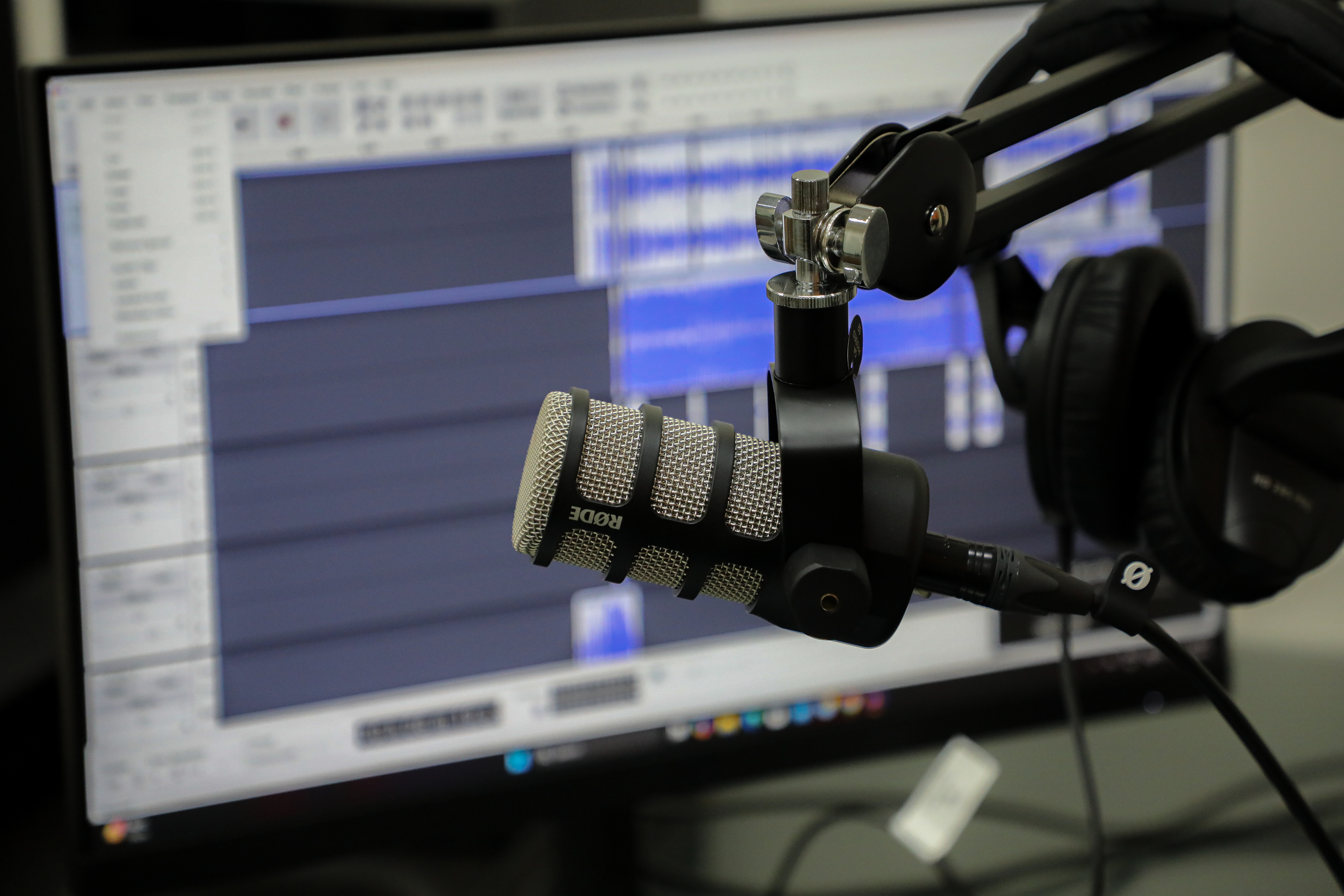 COL Radio Studio